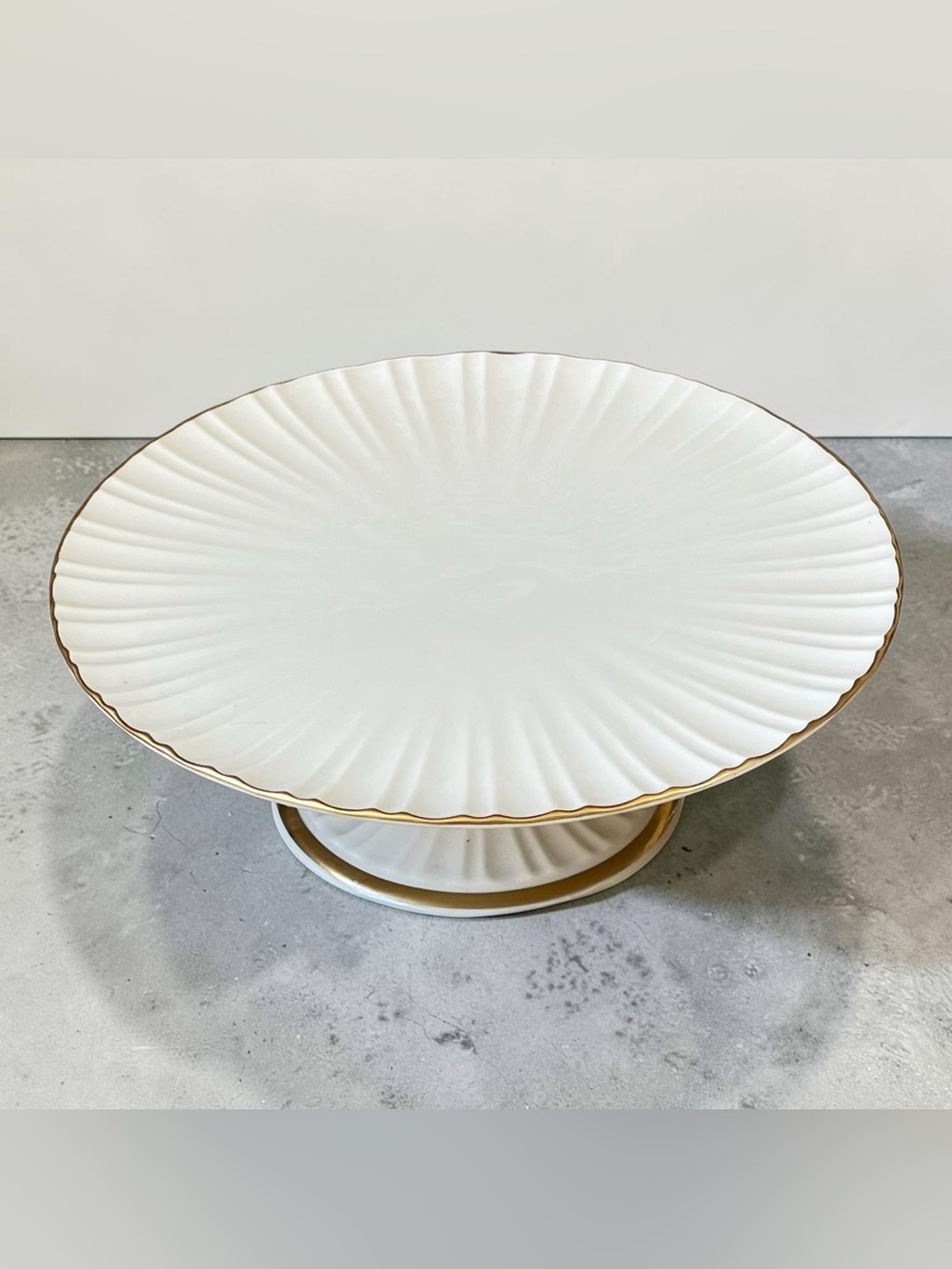 Vintage Lenox Plaza Collection Fluted Pedestal Cake Stand 24K Gold Trim